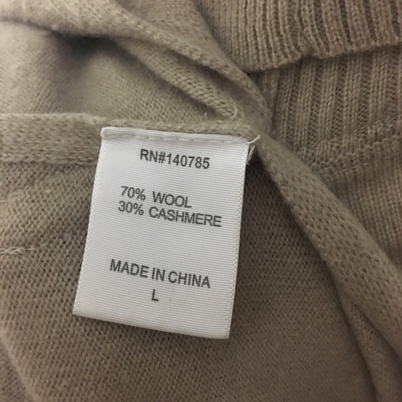 Buy One Get One Free Brochu Walker Beige Cashmere Turtleneck Size: Large - Picture 6 of 8